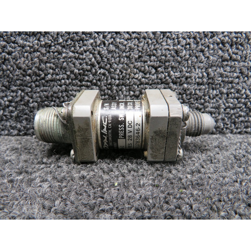 1105P40-1 (Alt: 3783646-2) Neo-Dyn Pressure Switch with Green Repairable Tag (Core)