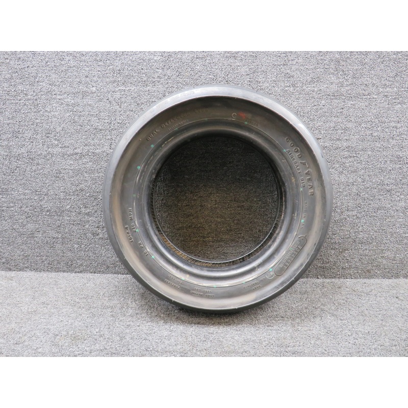 184F10-2 Goodyear 18×4.4 10 Ply Tire (Rating: 210 MPH)