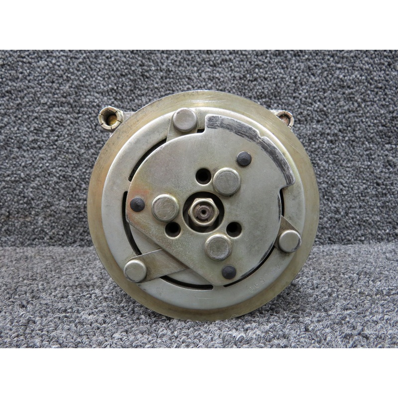 SD-505 Sanden 9077 Air Conditioning Compressor