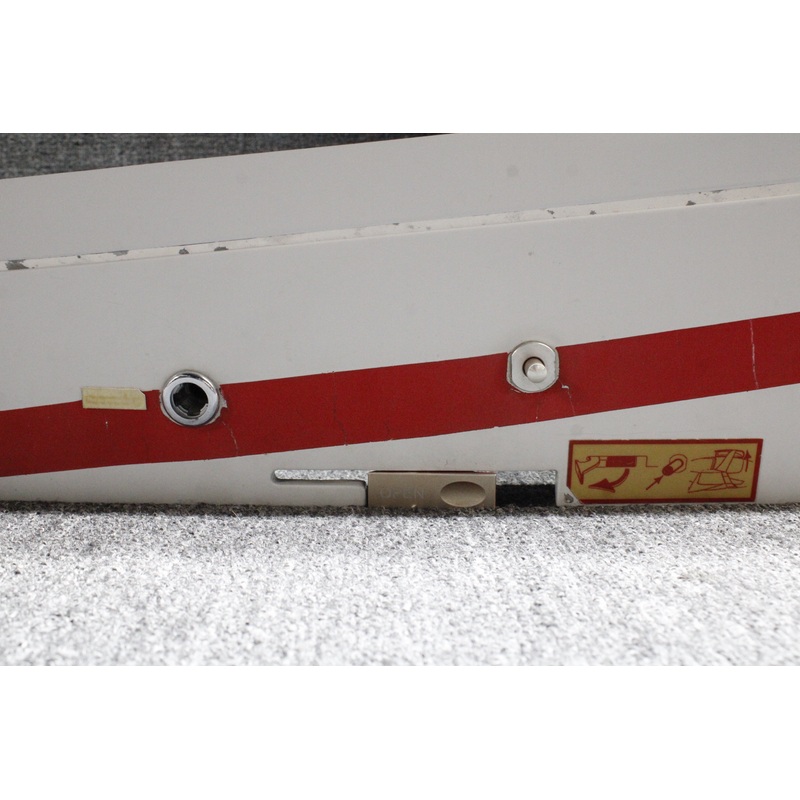 D60-5221-00-00X01 Diamond DA42-NG Passenger Door Assembly with Handles