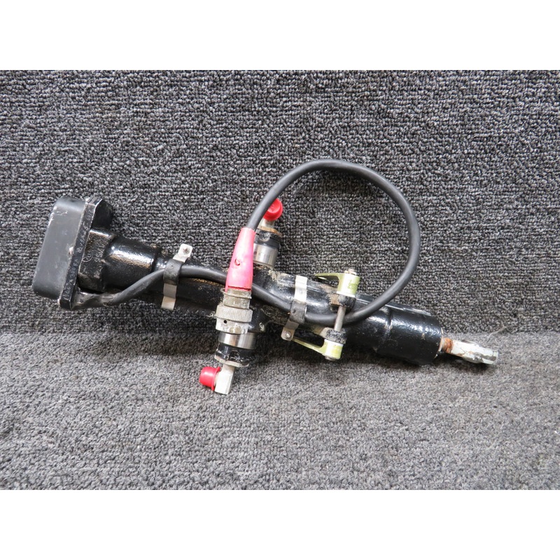 106-74-3 AMD Hydraulic Jack Actuator with Modifications (Corroded) (Core)