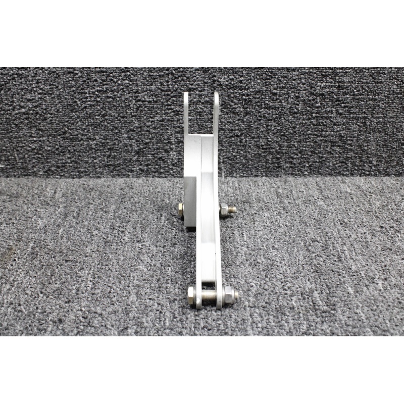 DA4-2713-10-00 Diamond DA42-NG Aileron Bellcrank