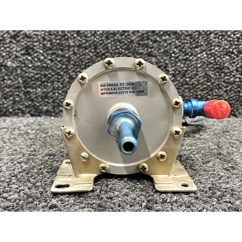 98505-32210 Hydra-Electric Pressure Regulator with Mounting Brackets