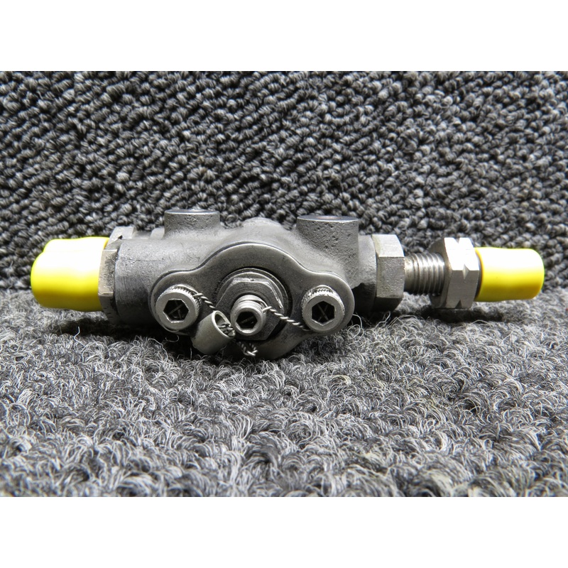 394312-12-1 Allied-Signal Fluid Systems Division Fuel Pressure Regulator