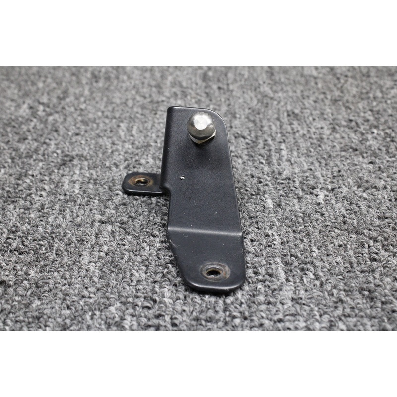 D60-5283-51-60 Diamond DA42-NG Nose Gear Door Bracket LH