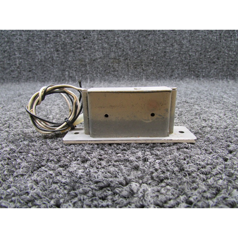 1400-003 (Use: 6900163) B and D Instruments Cabin Light Assembly