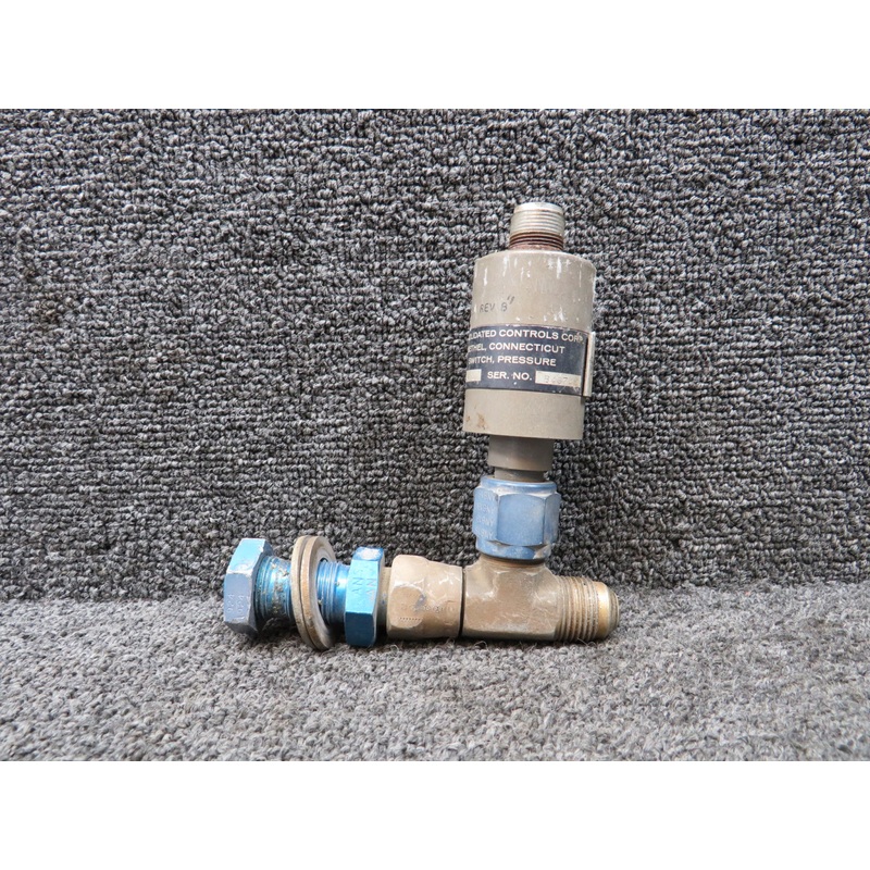 6607A-2-57 Consolidated Controls Pressure Switch with Fittings (Rusted)