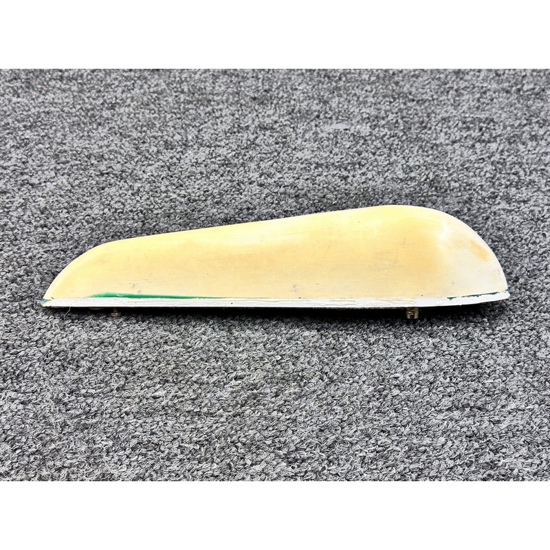 CI-102 Comant Industries Marker Beacon Antenna (Discolored Paint)