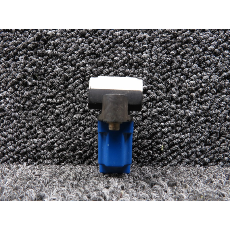 1TP1-2 Und Lab Inc Maintained Toggle Rocker Switch (White)