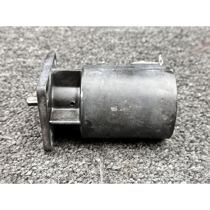 22A667 Continental TSIO-520-NB1B Globe Tachometer Generator with Drive Adapter