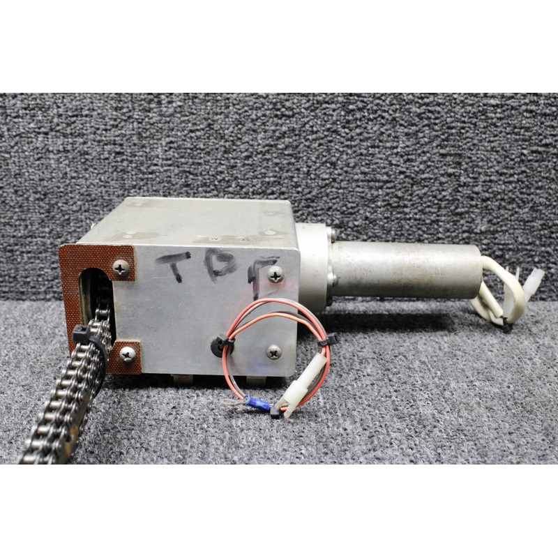 5A2883 (Alt: C610502-0101) Globe Industries Gearcase DC Motor (12V) (Core)
