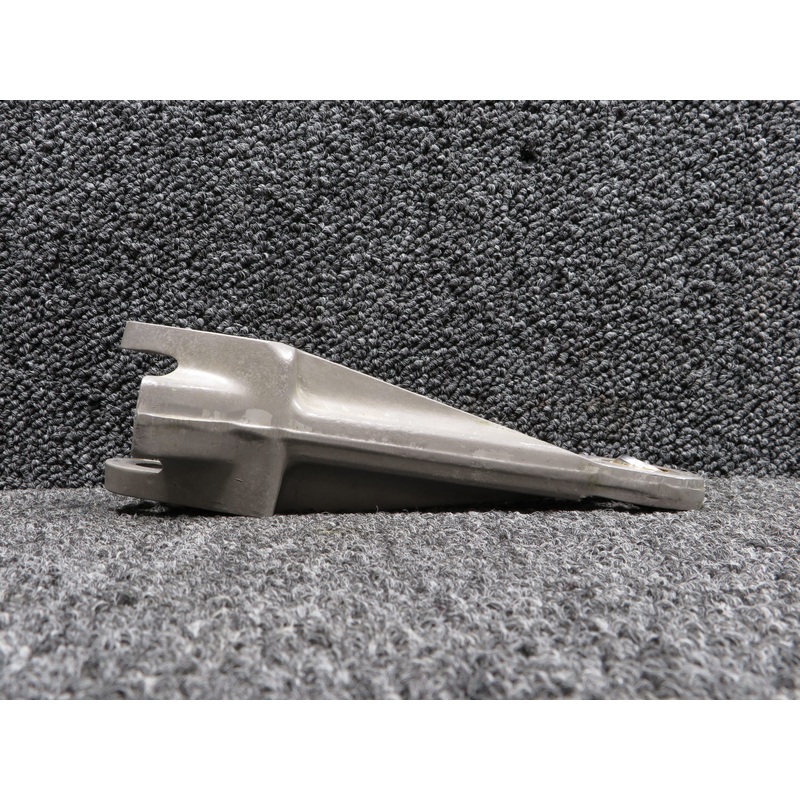 ES10106 Aero Commander 720 Lower Nose Gear Link Assembly