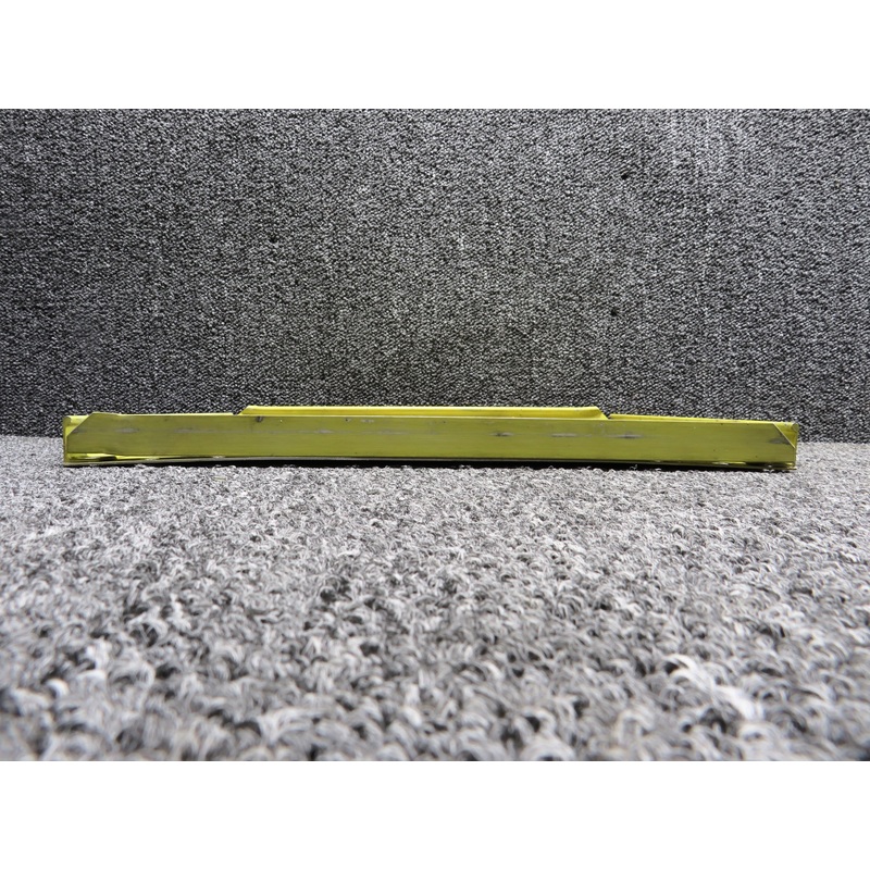 170054-157 Aero Commander 690A Fuel Access Panel