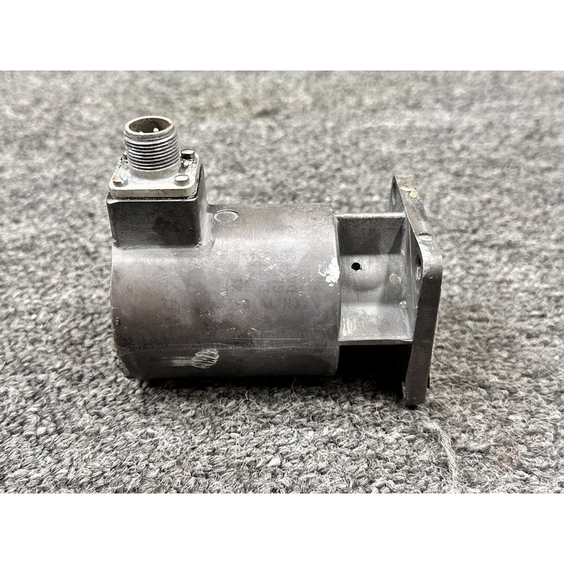 22A667 Continental TSIO-520-NB1B Globe Tachometer Generator (Minus Adapter)