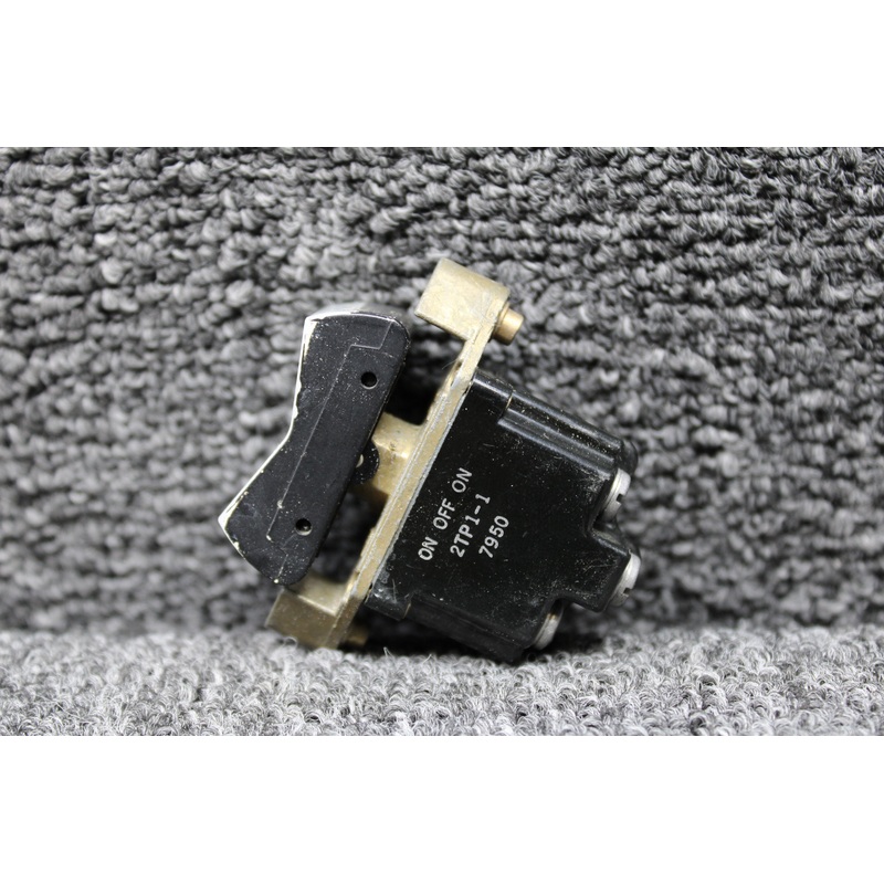 2TP1-1 Und Lab Rocker Switch (Park)