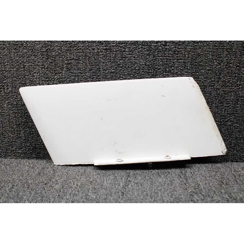 N4-17-1-A Dorne and Margolin VOR, Localizer Blade Antenna (Worn)