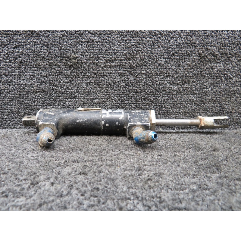 A-110-26-2-75 (Alt: 96-380034-1) Gerdes Master Brake Cylinder (Worn)