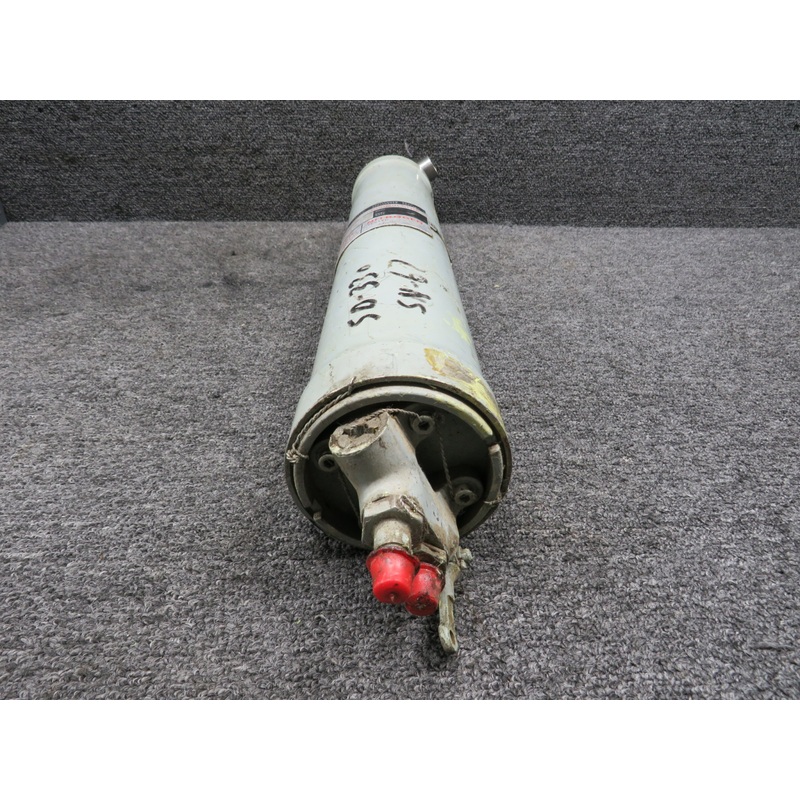 104220001 Dowty Hydraulic Accumulator