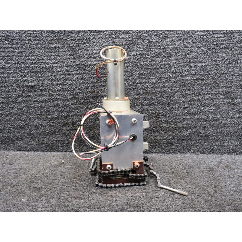 5A2883 (Alt: C610502-0101) Globe Industries Gearcase DC Motor (12V)