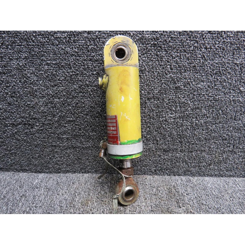 310440 Houdaille Shock Mount Assembly (Rusty)