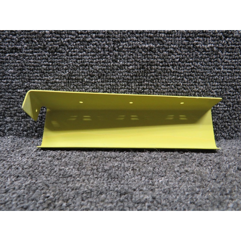 43003-RE17 Commander Bracket (New Old Stock)