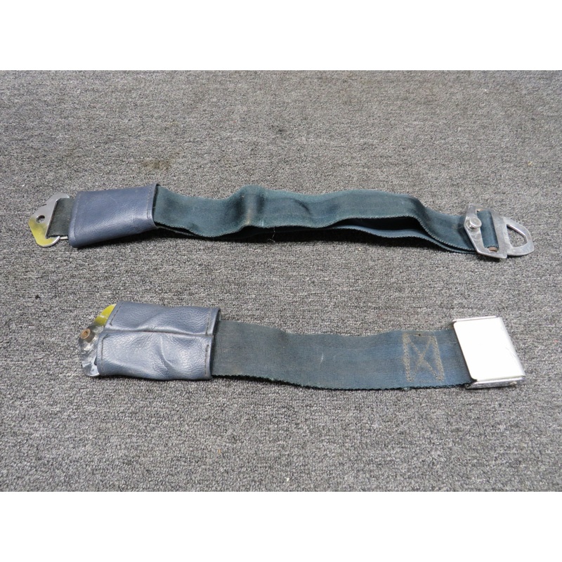 449965 Cummings and Sander 443440-5 Seatbelt Assembly