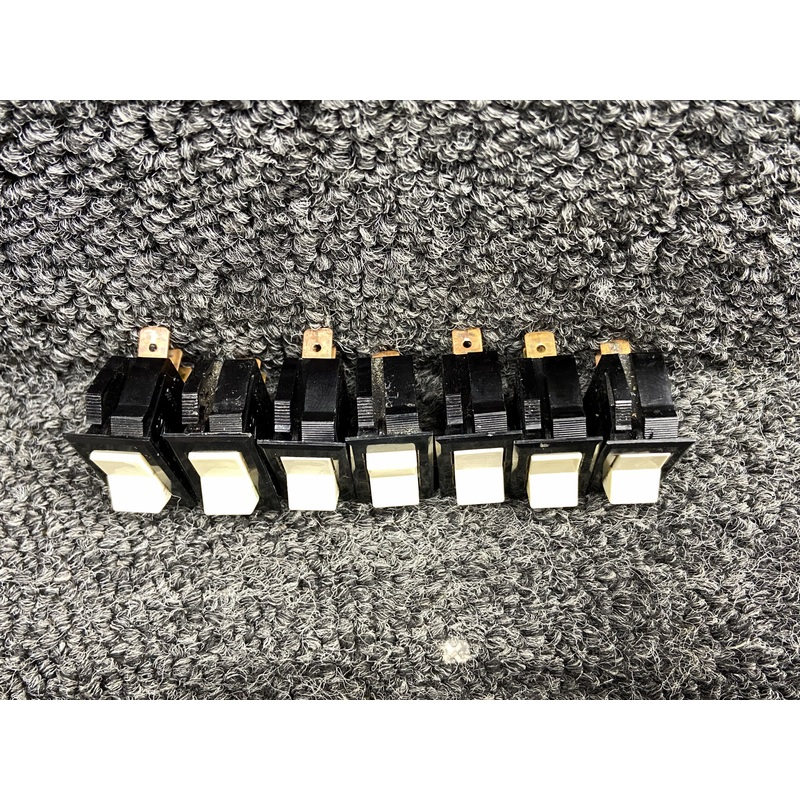 S2160-1 (Use: TA201-TW-B) UND Lab Rocker Switch Set of 7