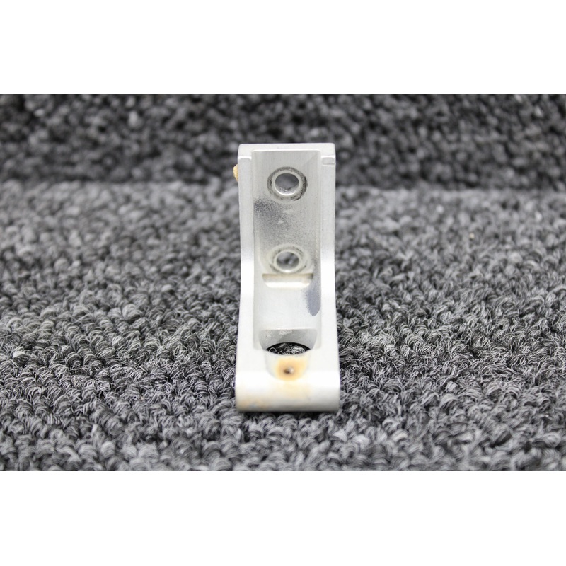 DA4-5710-00-52 Diamond DA40-180 Flap or Aileron Hinge LH or RH