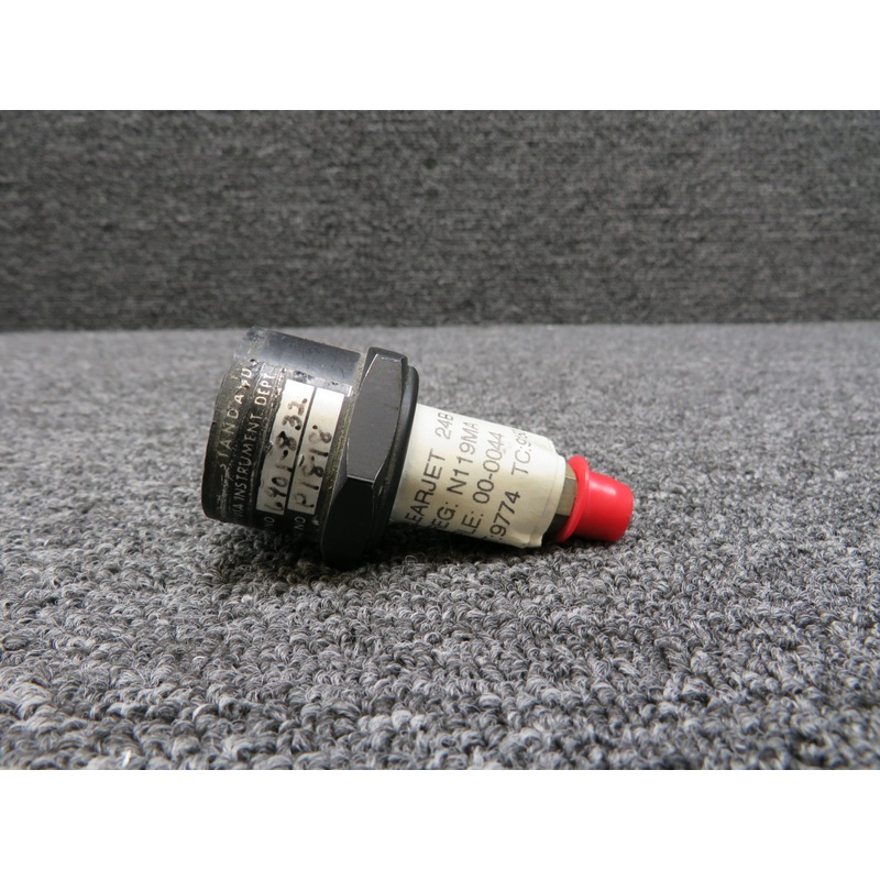 6901-832 American Standard Emergency Air Indicator (Worn Face)