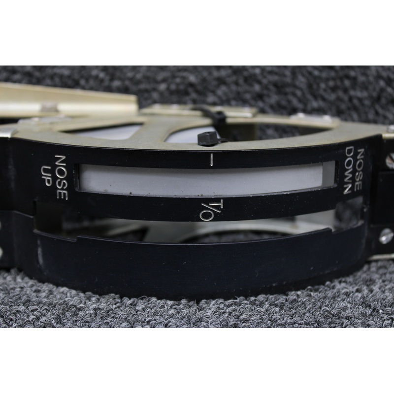 DA4-2738-11-00 Diamond DA40-180 Elevator Trim Wheel Mount Assembly