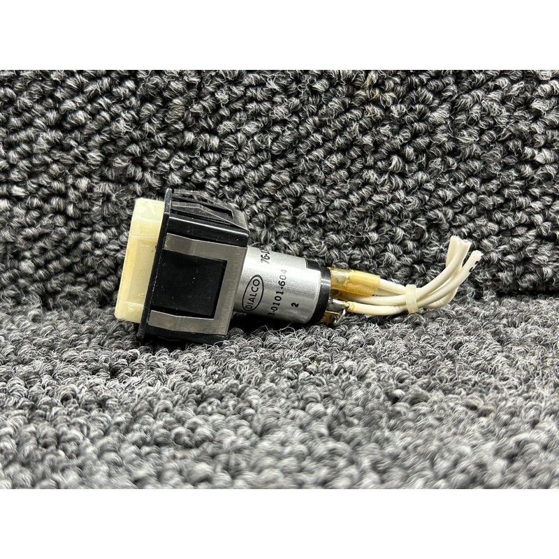 513-0101-604 (Use: 513-0301-604) Dialco Ice Deflector Down Pushbutton Switch