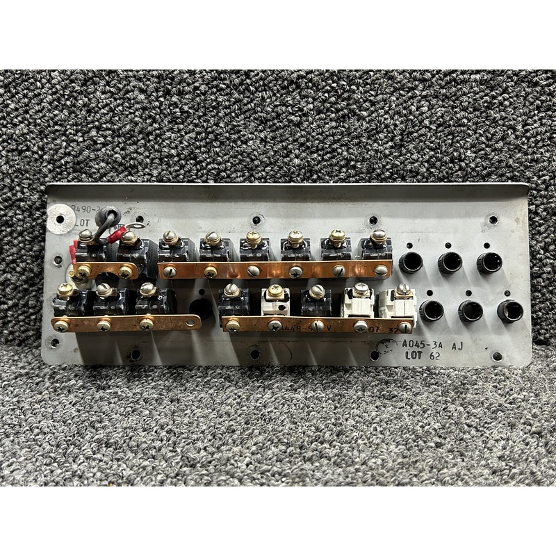 B490-2 Mechanical Products, Klixon Circuit Breaker Panel (Amps: 2, 3, 5, 10, 20)