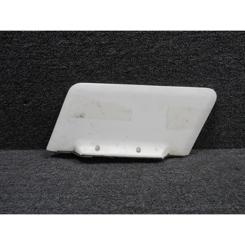 CI120-1 Comant VOR-LOC-GS Navigation Antenna (Cracked and Chipped Mount Hole)
