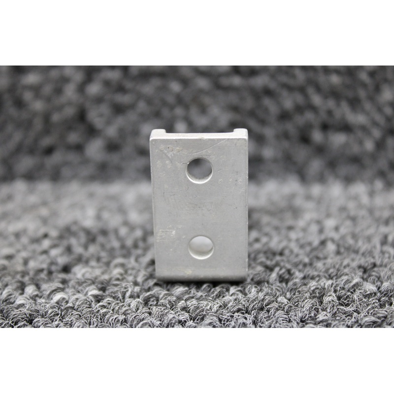 DA4-5710-00-53 Diamond DA40-180 Aileron Hinge LH or RH