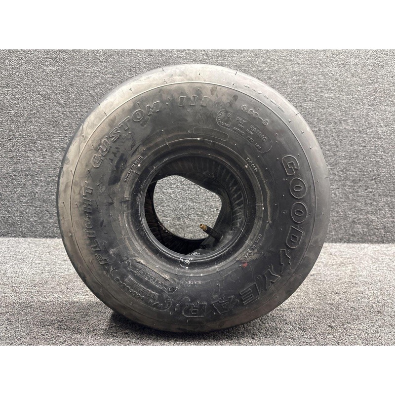 606C66-8 Goodyear Flight Custom III 6.00×6 Tire with Inner Tube