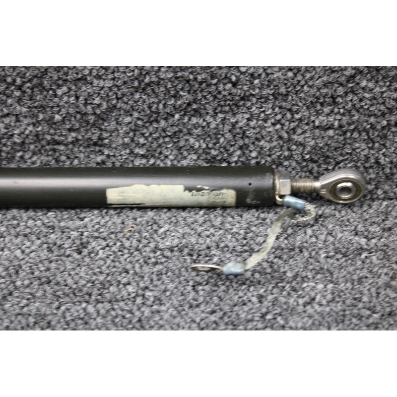 PR1-20×0.5-8-1060-D Diamond DA40-180 Aileron Control Rod RH (Length: 41-3/4)