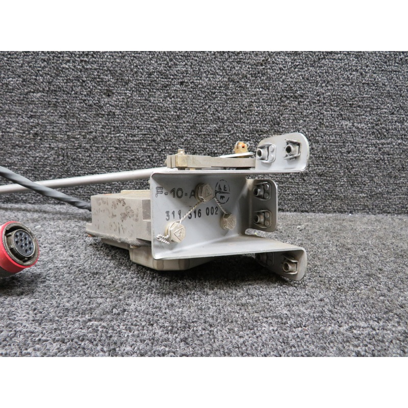 016067-01 (Alt: 016-06700-15-02) Dassault FA-10 Pick Off Assembly