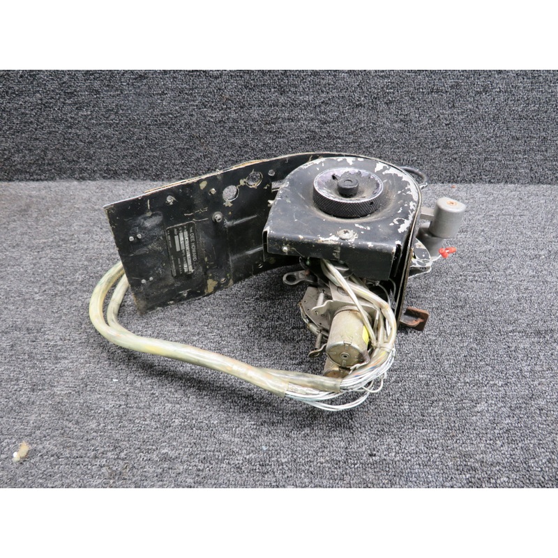 1-4930-63 LearJet 25 Dee Howard Throttle Quadrant Assembly
