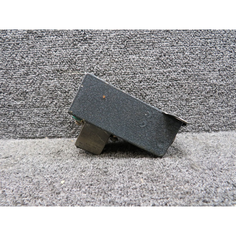 F10A641813 A.M Dassault Emergency Light Box