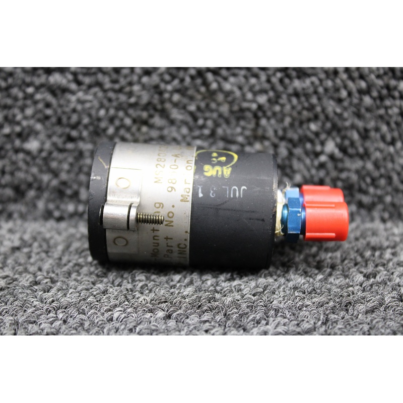 1101-005 (Alt: 850640-1) B and D Instruments Fuel Pressure Indicator