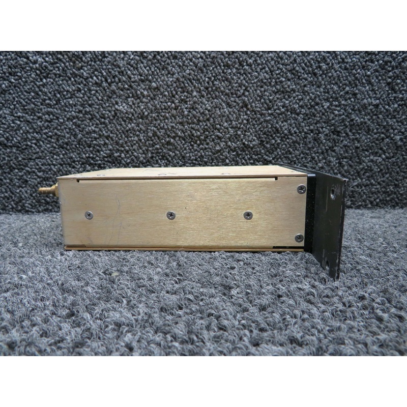 305832-00 Sandia Aerospace STX-165 Digital Panel Transponder