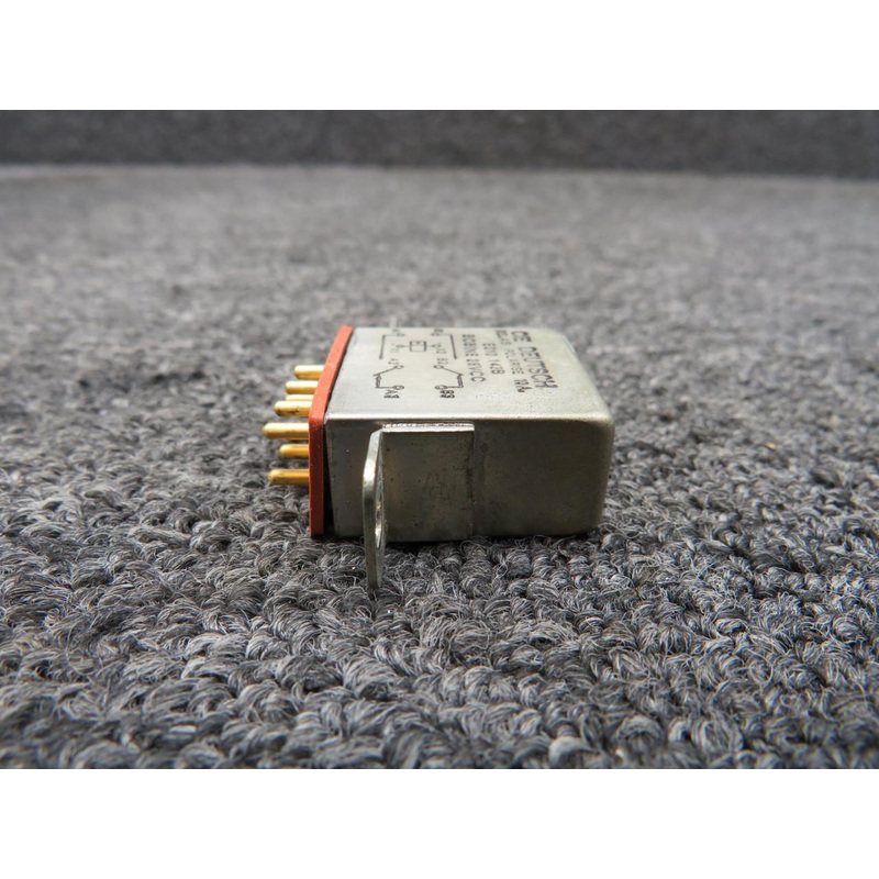 E210-134B Deutsch Polarized Relay (Volts: 28)
