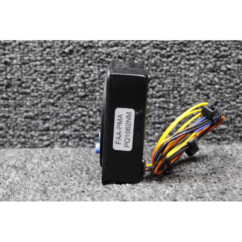 M800 Davtron Chronometer Indicator (Volts: 28)