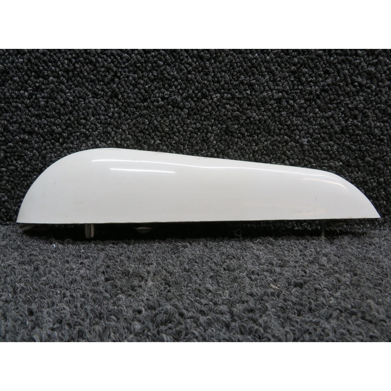 CI-102 Cessna 182N Comant Marker Beacon Antenna (Some Cracking)