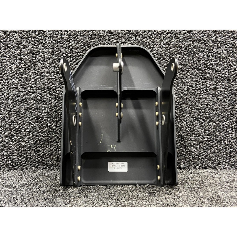100-617-4100 Kodiak 100 Rudder Pedal Assembly LH, RH