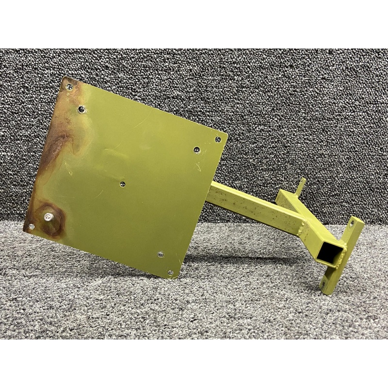 100-820-2530-D01 Kodiak 100 Weather Radar Pod Mount