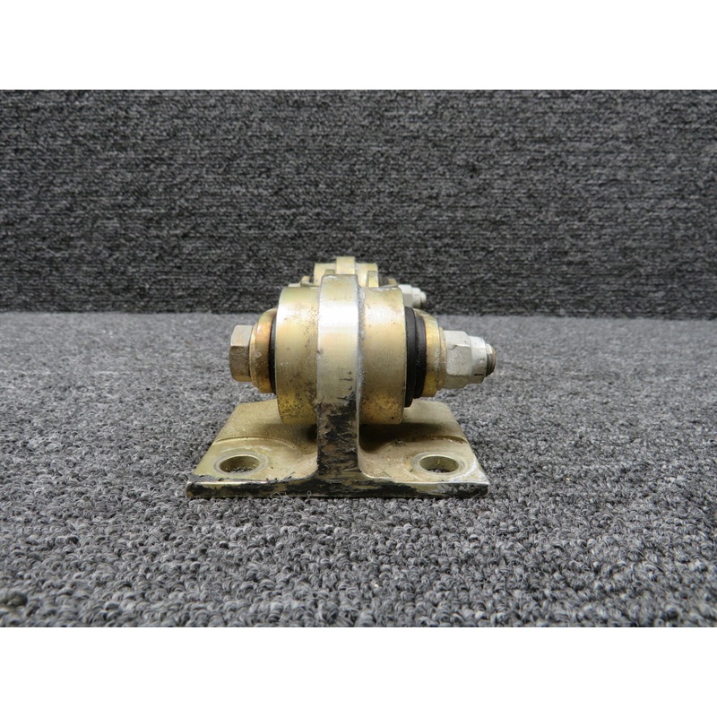 LM-420-SA6 Lord Kinetics Rear Mounting Assembly (Corroded) (Core)