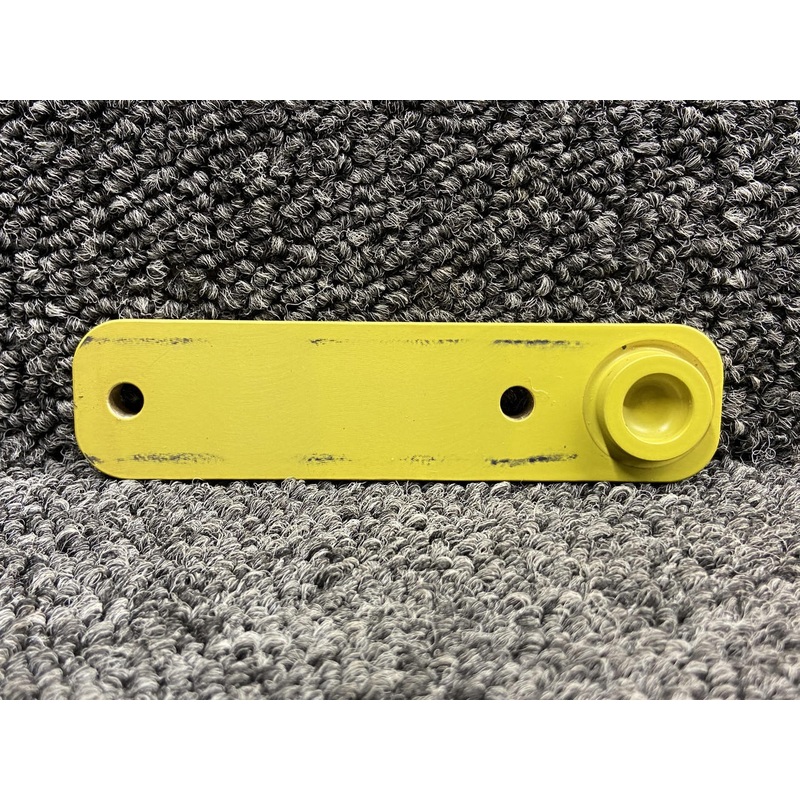 100-617-0035 Kodiak 100 Inboard Rudder Pedal Mount