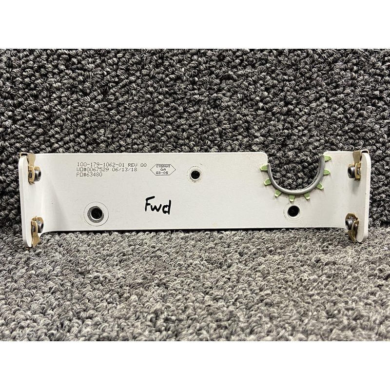 100-179-1062-01 Kodiak 100 Oil Cooler Mounting End Plate