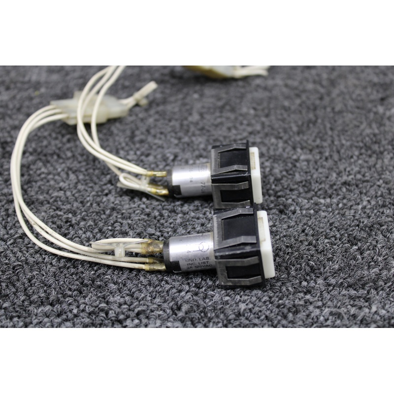 513-0101-604 Dialco Pneumatic Source Warning Light LH and RH